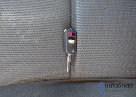 2011 Mazda Mazda3 I Touring z USA, uszkodzony, nr VIN JM1BL1VG4B1401978